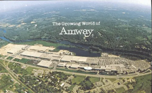 AMWAY - Firmengelände in Ada, Michigan USA